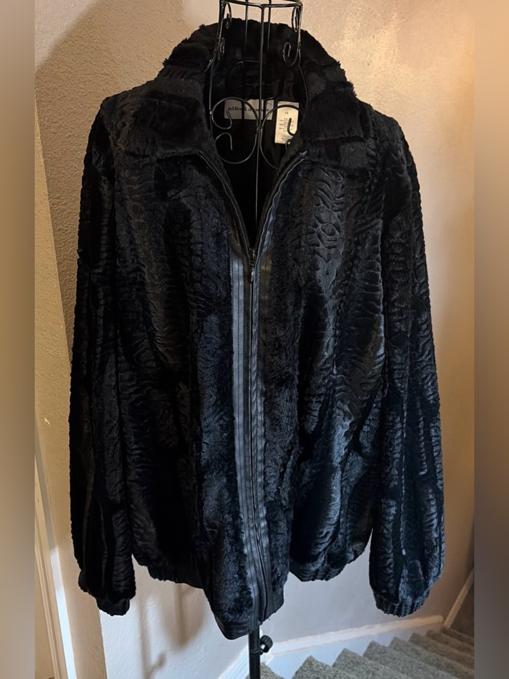 Alfred Dunner Jacket Women’s 16 Black Faux Fur Full Zip Lined Winter Warm Coat
